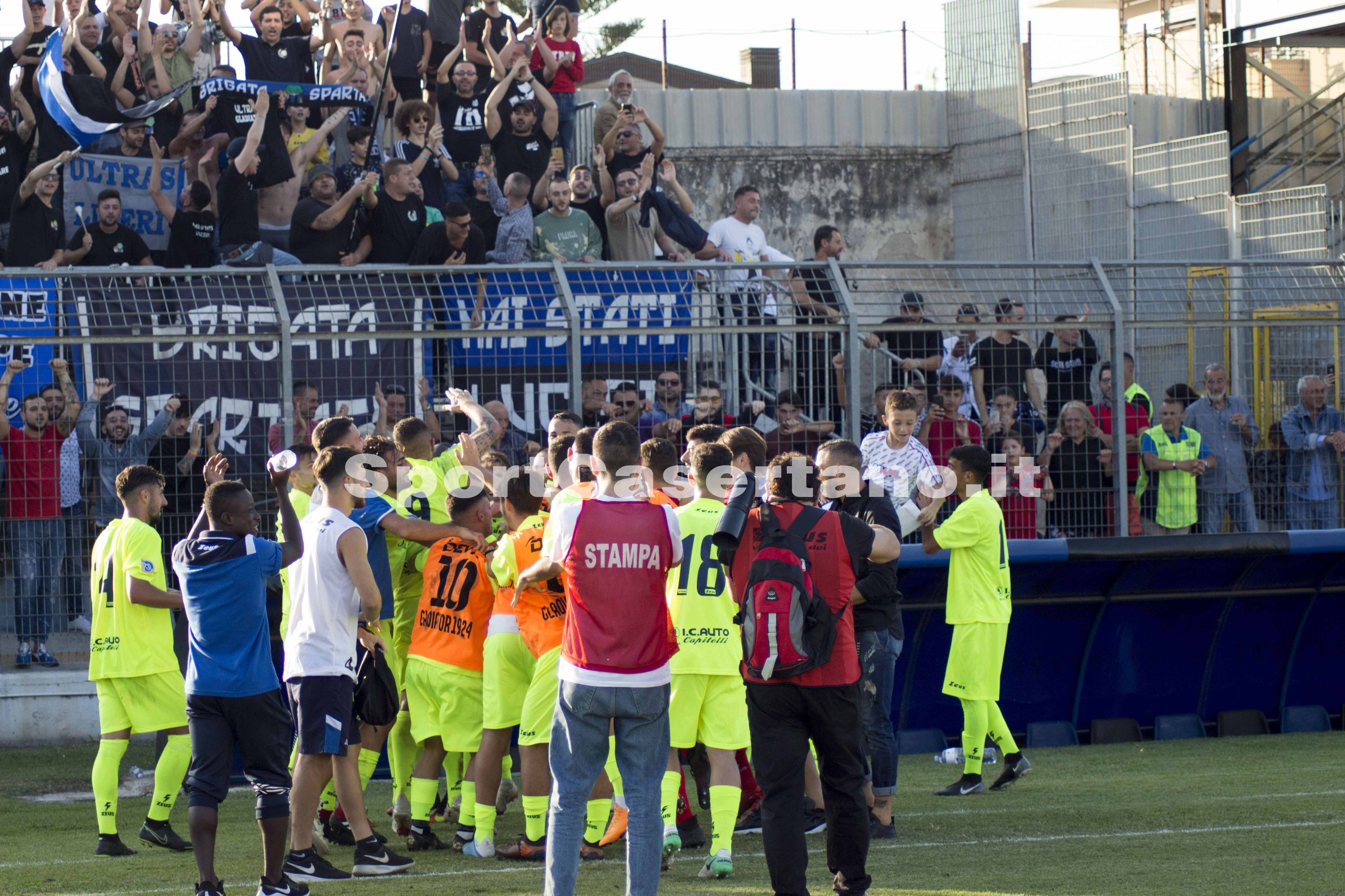 TUTTI IN PIEDI PER QUESTO GLADIATOR! La fotogallery del successo sul Fasano