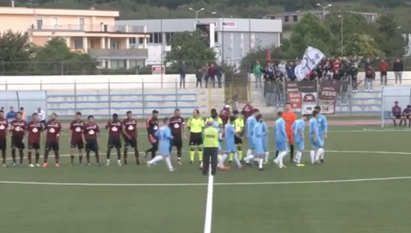 VIDEO – Vince in rimonta ed è sola al comando! La Real Aversa sbanca Montesarchio, la sintesi del match