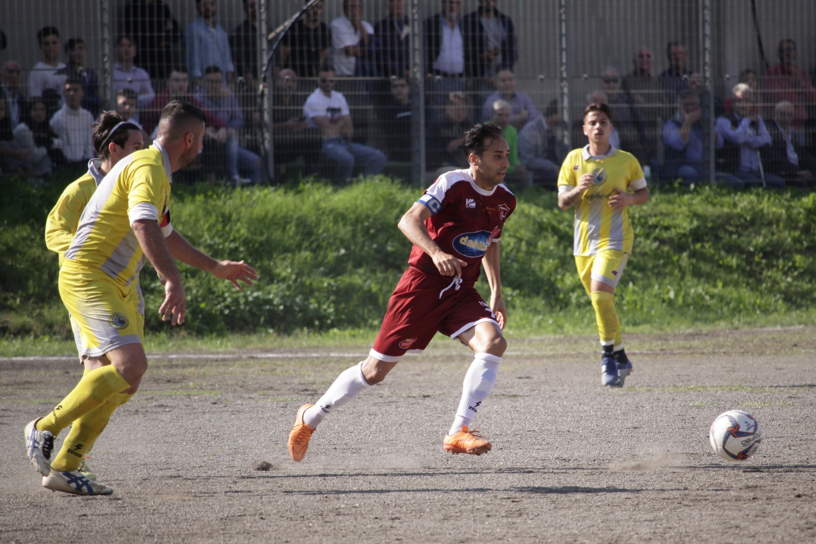 Cavese e Casertana pari nel derby del ‘Menti’, la nostra fotogallery