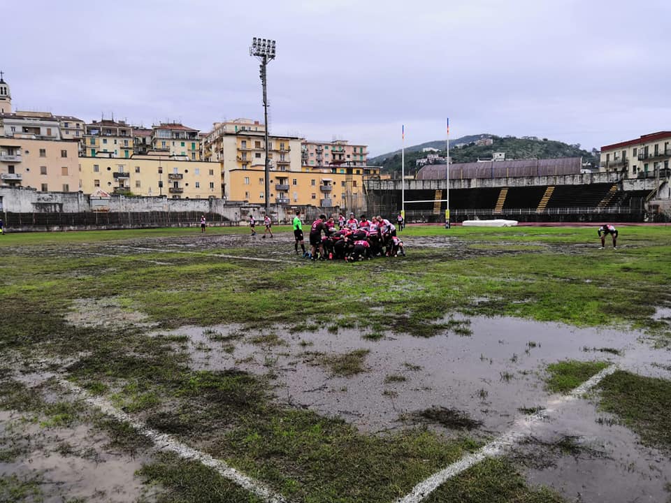 Serie C rugby. Lo Spartacus si ferma nel fango del ‘Vestuti’, passa la Zona Orientale
