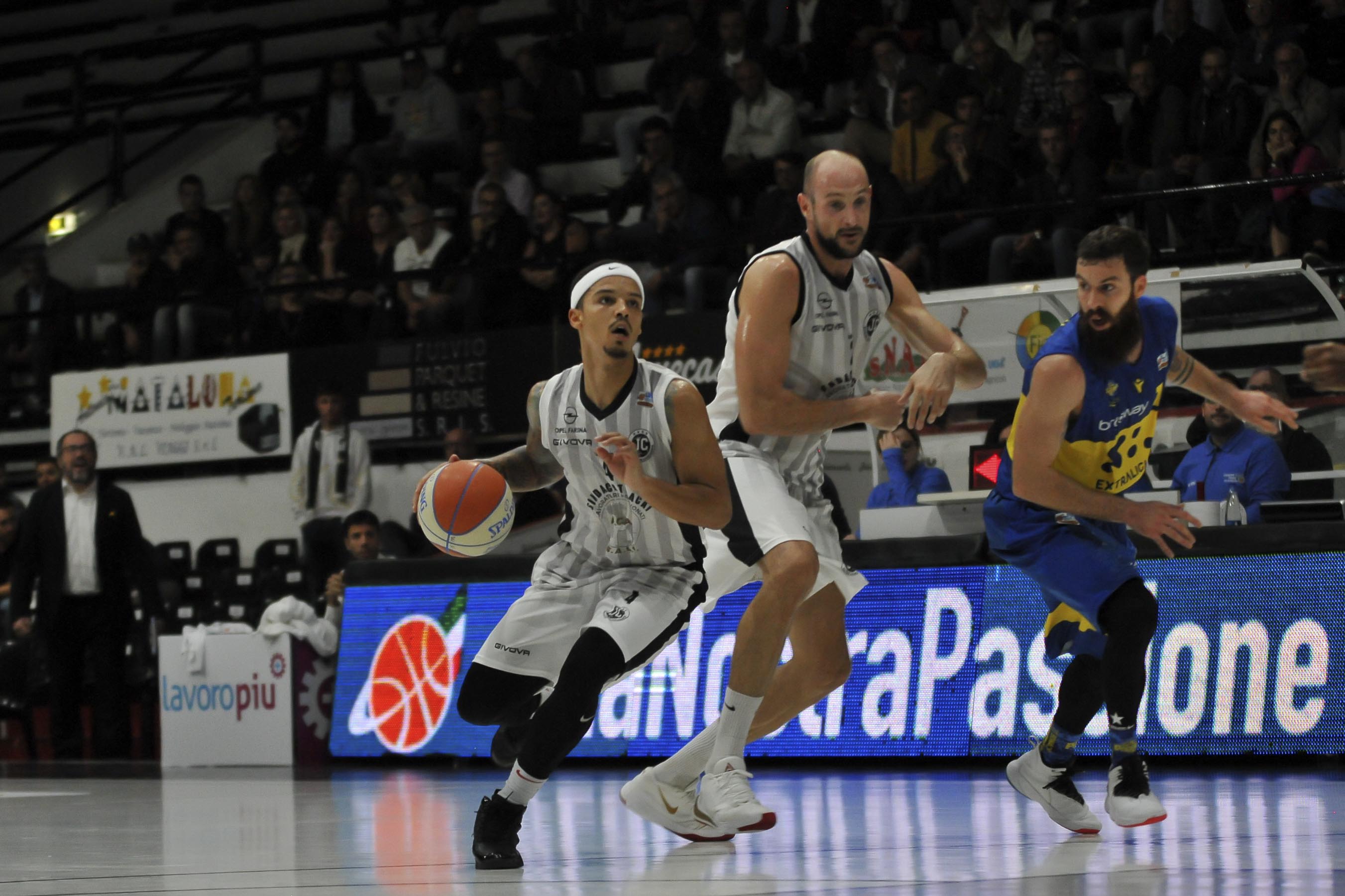 La Juve a udine per invertire la rotta, coach Gentile: “Serve una grande prova corale per uscire da questo momento”