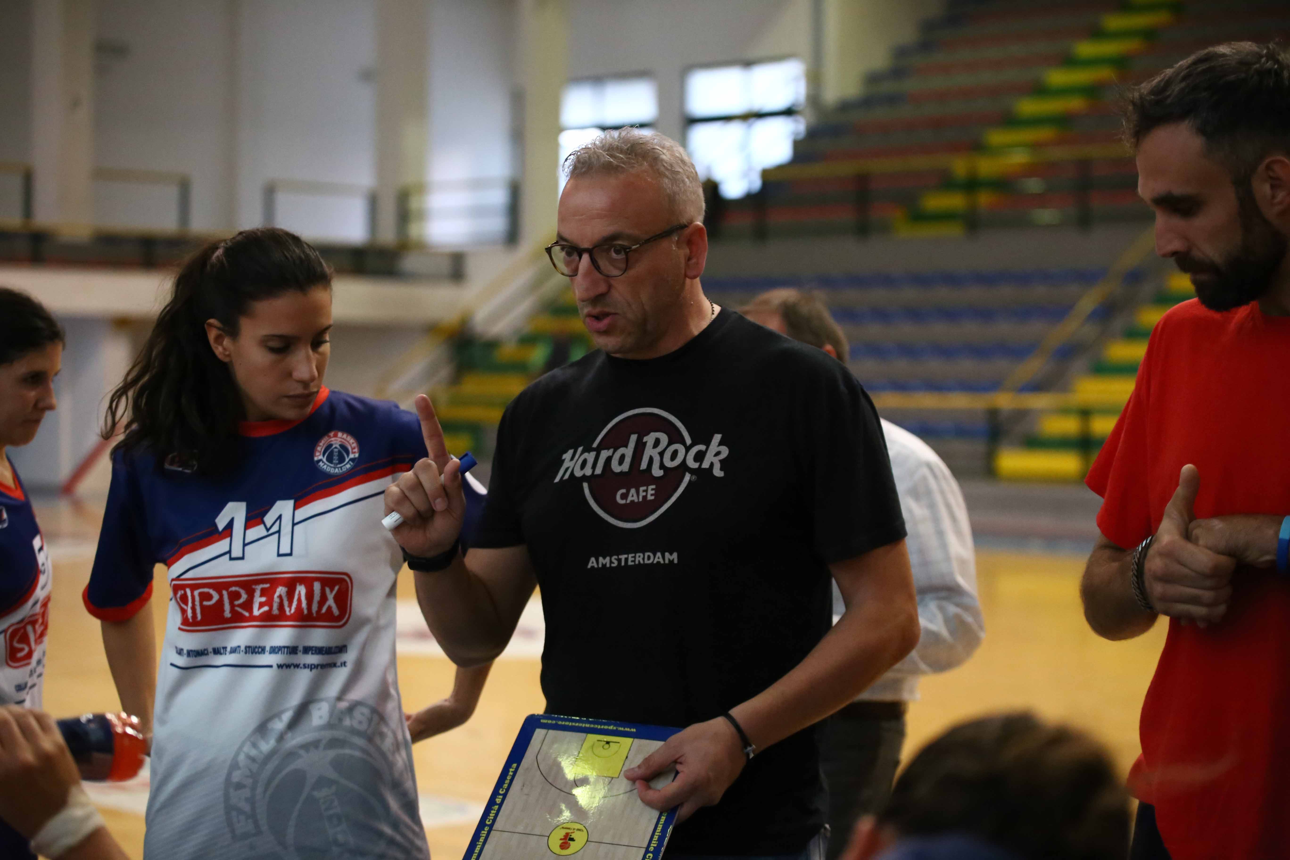 La Sipremix Family Maddaloni vuole riprendersi la vetta, coach Vinciguerra: “Servirà maggiore attenzione in difesa. Guai a sottovalutare Cercola”