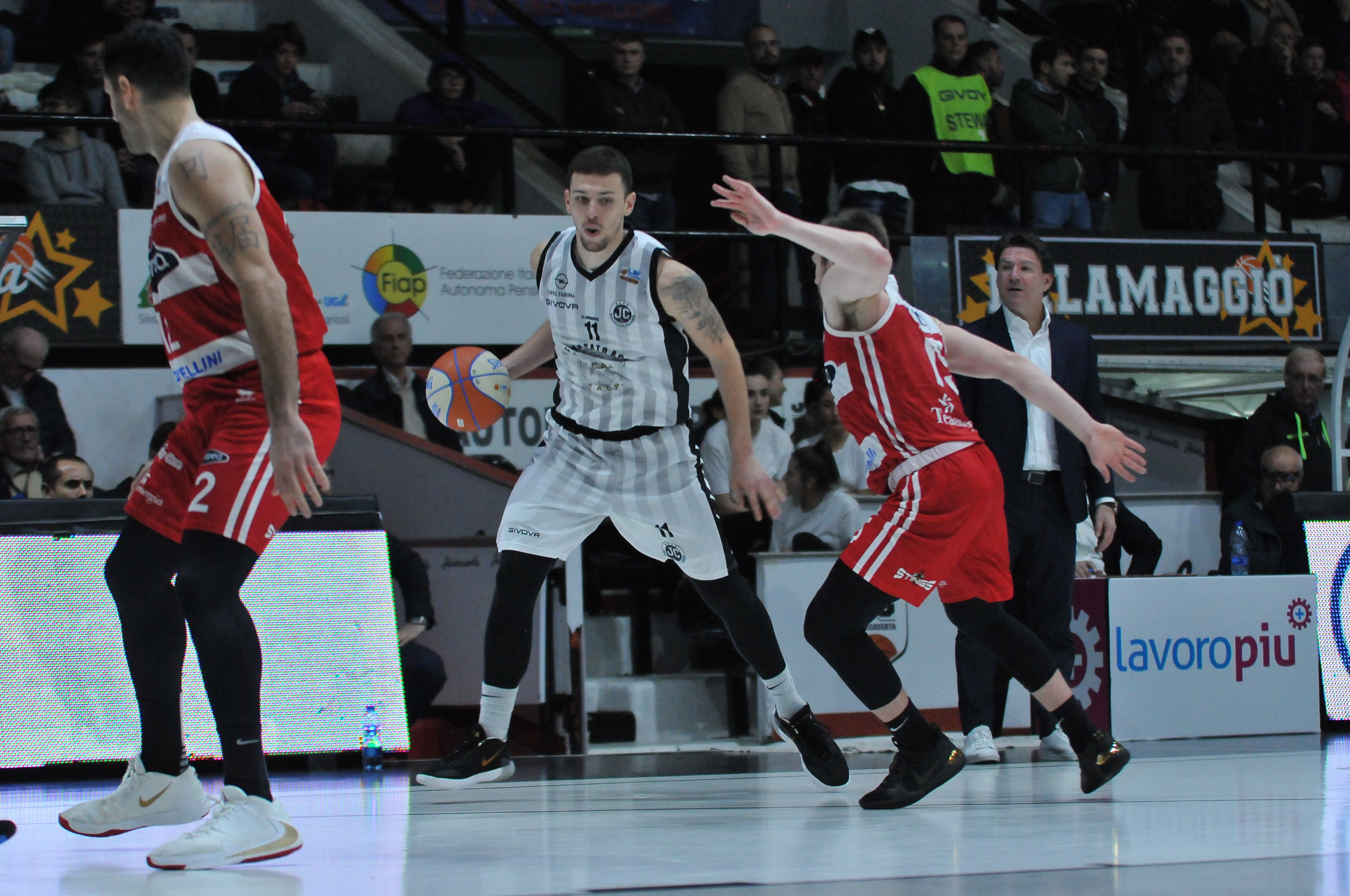 Sousa in azione contro Mantova (Foto Alida Filauro)