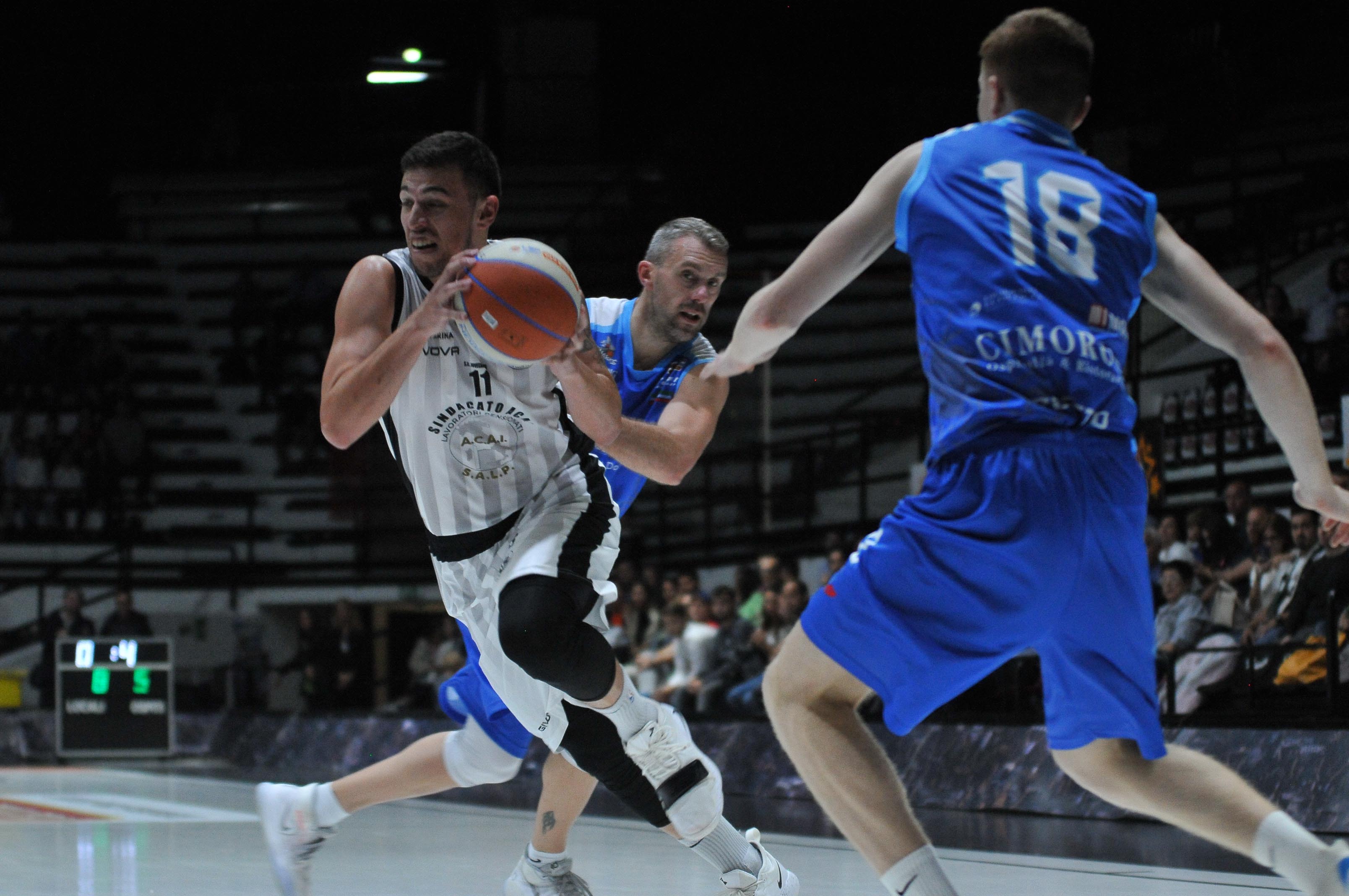 La Juvecaserta pronta a tornare sul mercato e intanto saluta Sousa