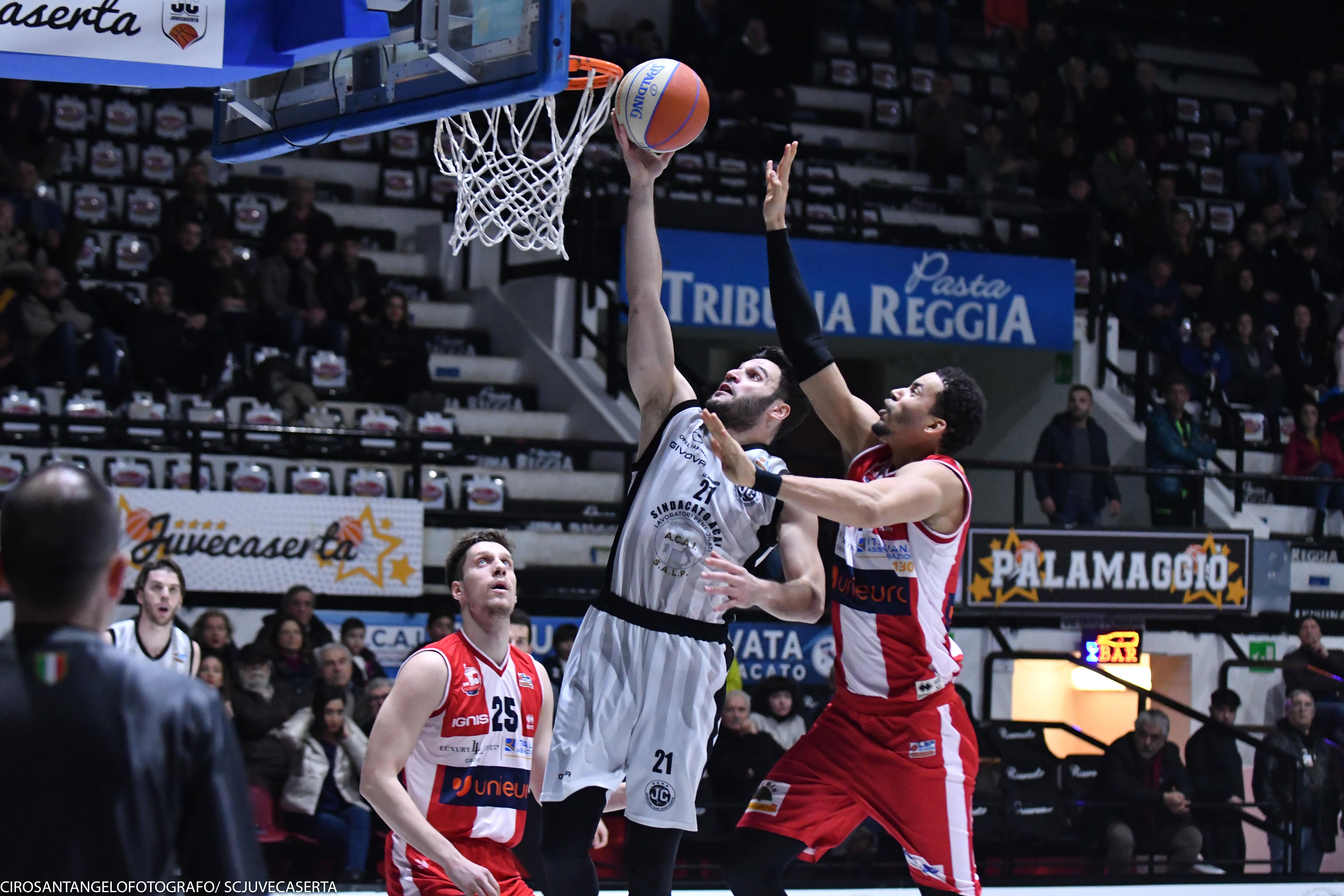 JUVECASERTA A PICCO – L’ex Dell’Agnello fa festa al Palamaggiò, per Forlì tutto facile contro i bianconeri