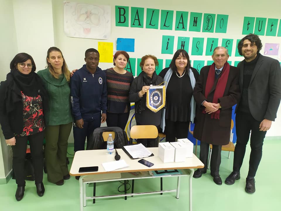 “IL GLADIATOR TRA I BANCHI DI SCUOLA” A SAN TAMMARO. Grande entusiasmo nelle scuole elementari e medie