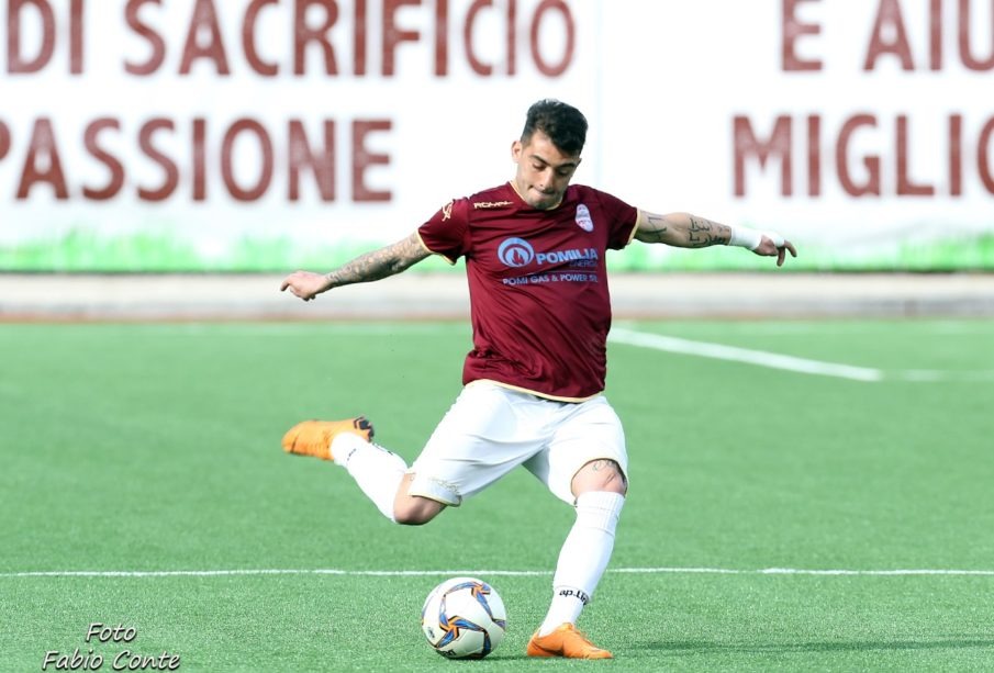 UN JOLLY PER L’ALBANOVA. Firma un pupillo di De Michele, dalla Sessana al Giugliano, passando per Pomigliano