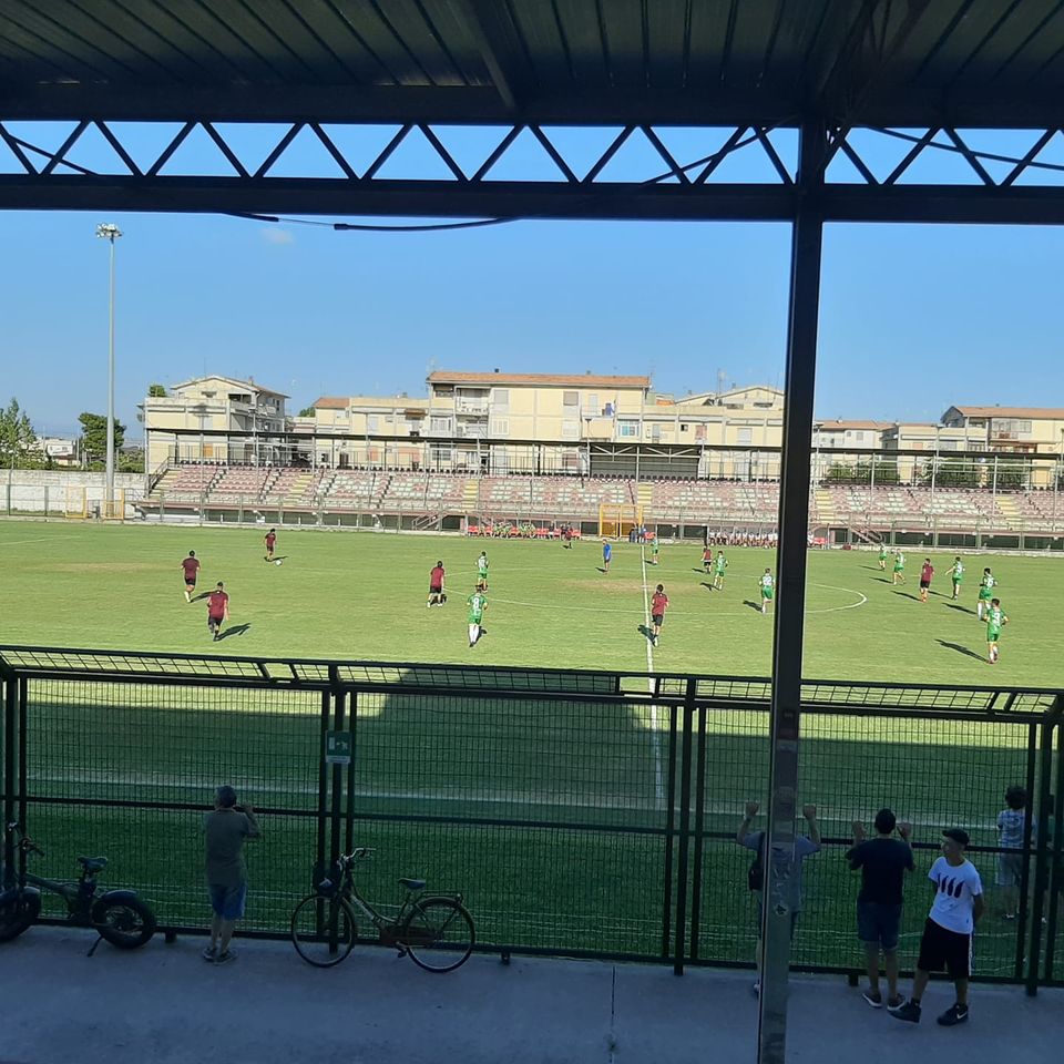 SORRISO AMARO PER IL REAL AVERSA. Sconfitta in amichevole con l’Equipe Campania nella festa del “Bisceglia”