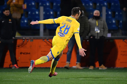 MIRACOLO DI CIANO. Sinistro magico del marcianisano allo scadere, Frosinone continua a sognare la Serie A