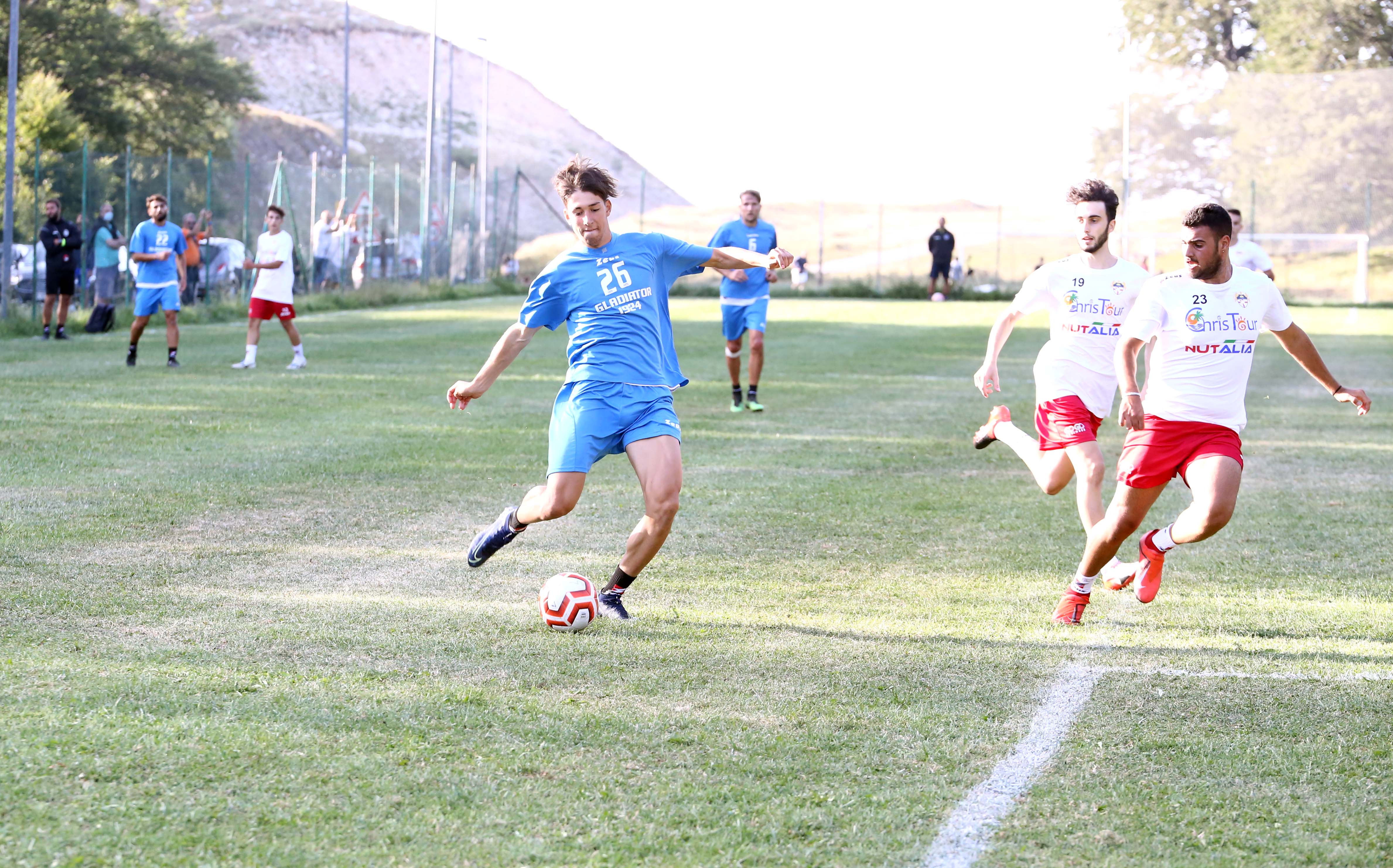 COLPACCIO TRA I PALI. Il Mithraeum 2018 ingaggia un ex Real Maceratese e Intercasertana