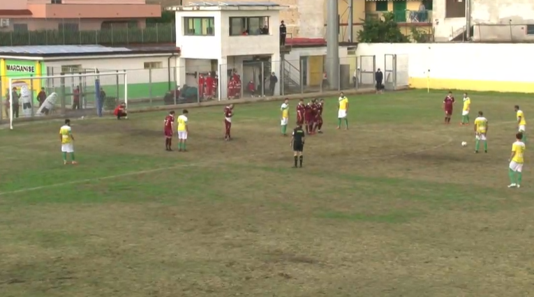 MADDALONESE STOICA, IL MARCIANISE NON SFONDA. Derby vivace, i granata resistono in 8 uomini ai gialloverdi