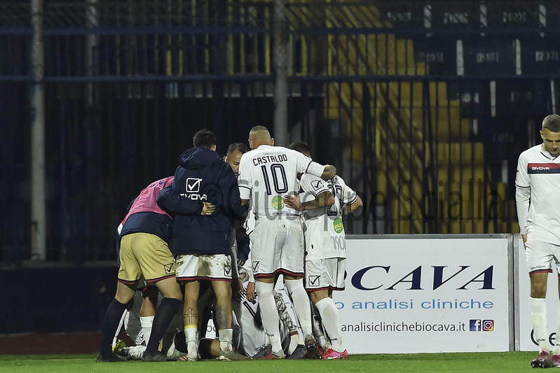 La Casertana si prende il derby con la Cavese. Guarda la nostra fotogallery