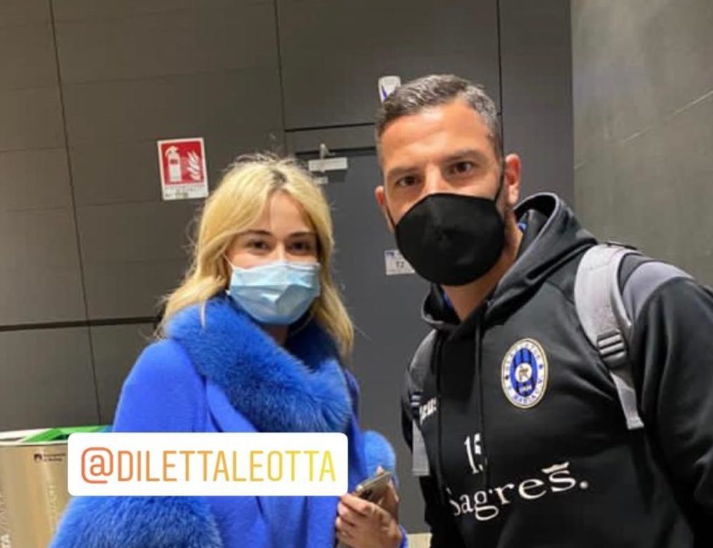 GLADIATOR IN VOLO CON DILETTA. La famosa conduttrice tv viaggia con i neroazzurri