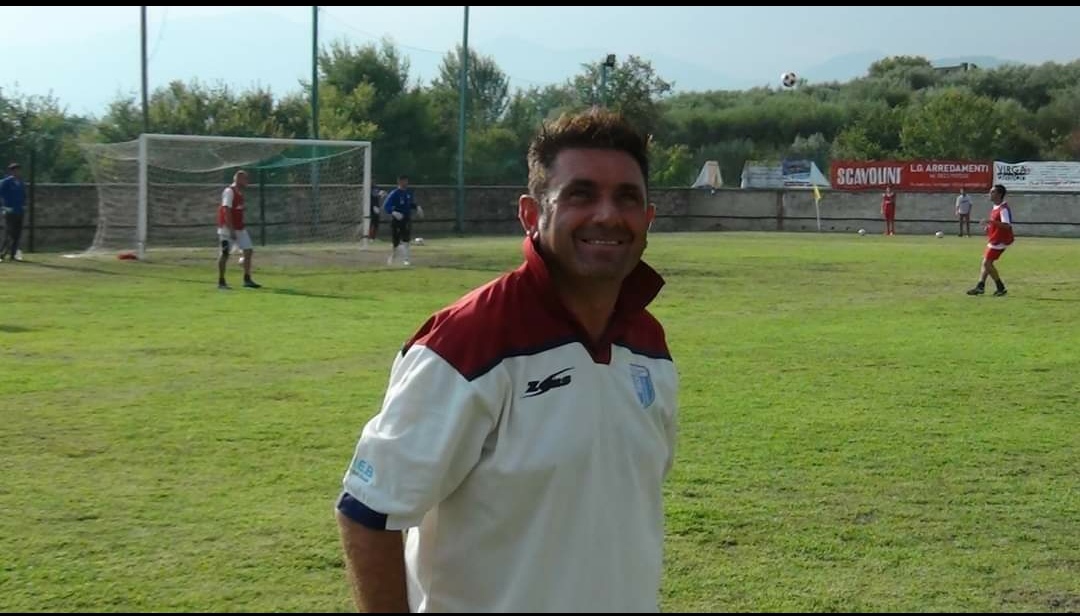 FERMI TUTTI. Il ds Filosa alza la voce: “Da Aversa non andrà via nessun calciatore, sugli acquisti…