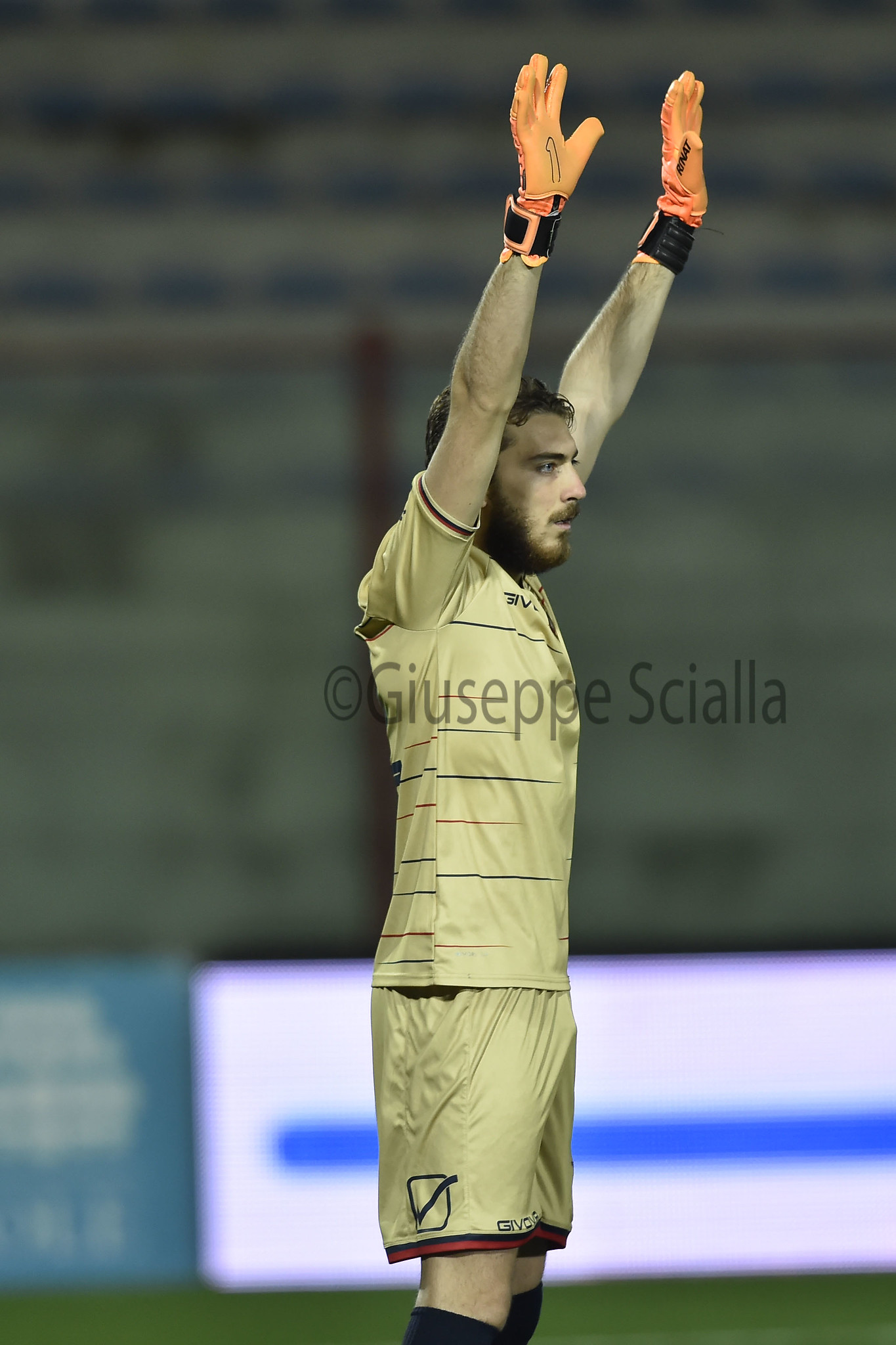 LE MANI SULLA CASERTANA. Il giovane Avella protagonista contro il Catania: “Dobbiamo trovare continuità, ripartiamo da questa gara”