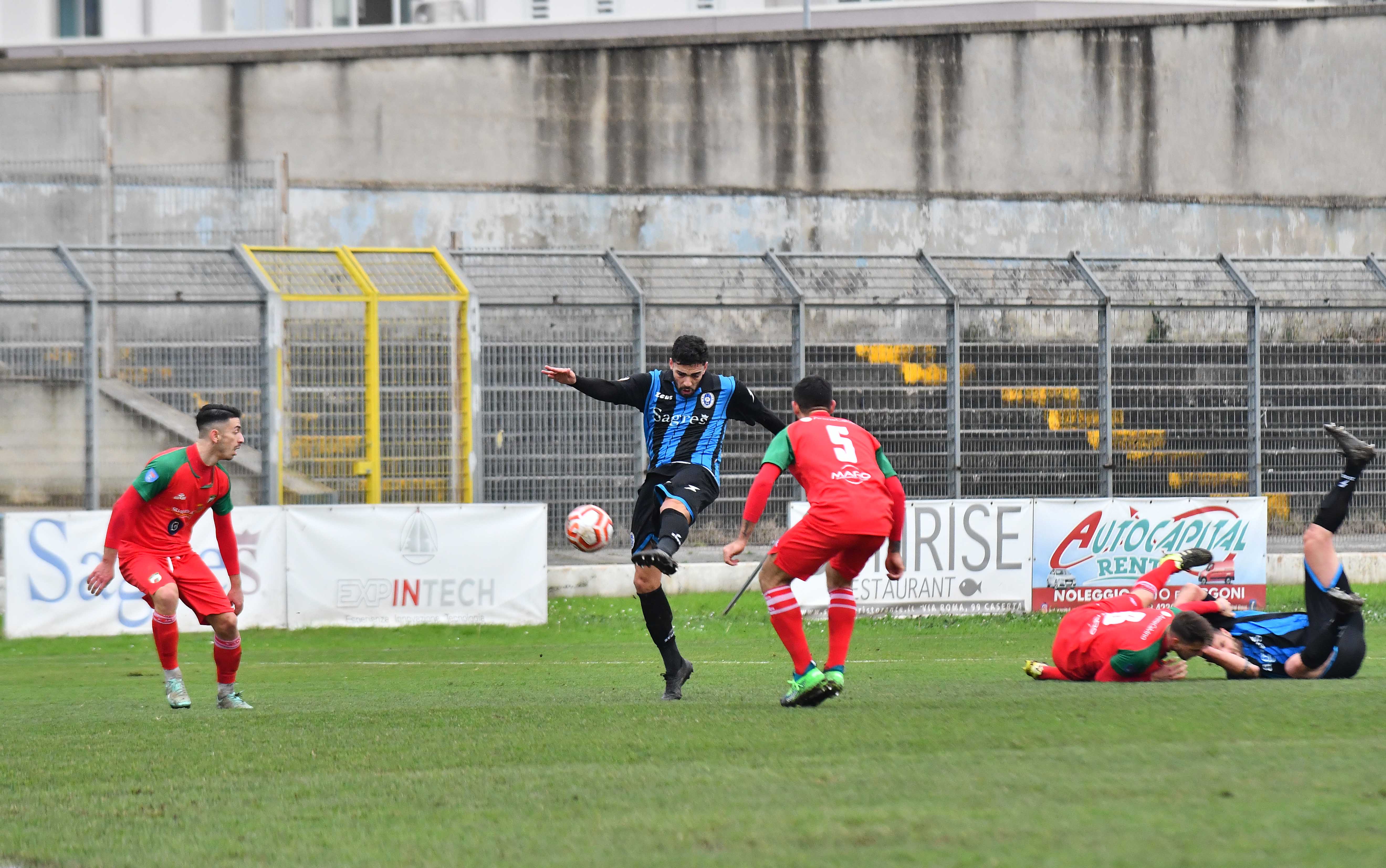 LA FOTOGALLERY. Il Gladiator fermato dalla traversa, solo un pari con il Lanusei. Le foto del match