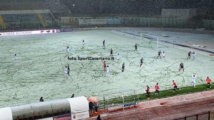 Il Pinto imbiancato in Casertana-Teramo