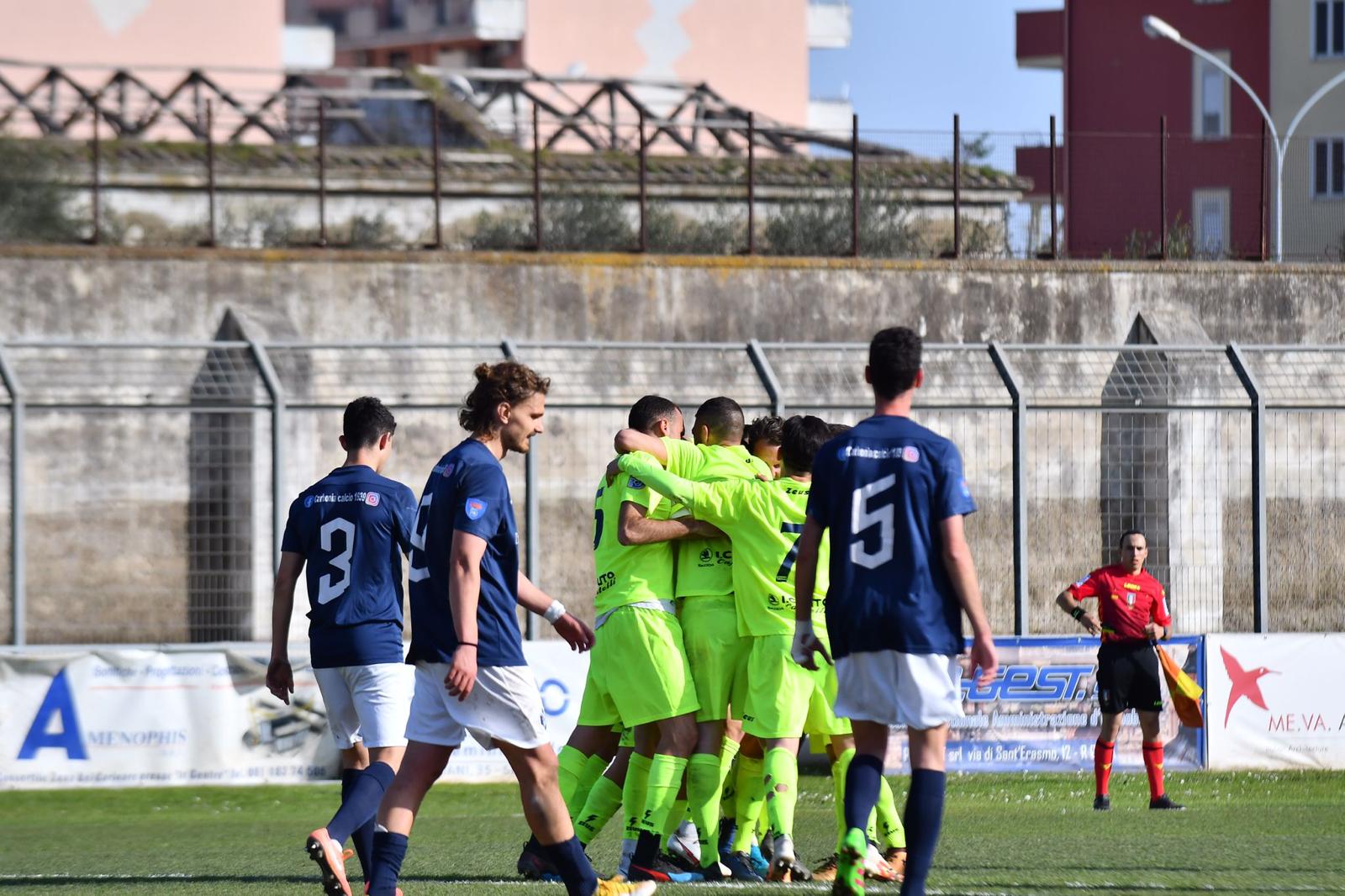 GLADIATOR, LA REAZIONE NON BASTA. Solita partenza ad handicap e rimonta, poi il Carbonia gela il “Piccirillo”