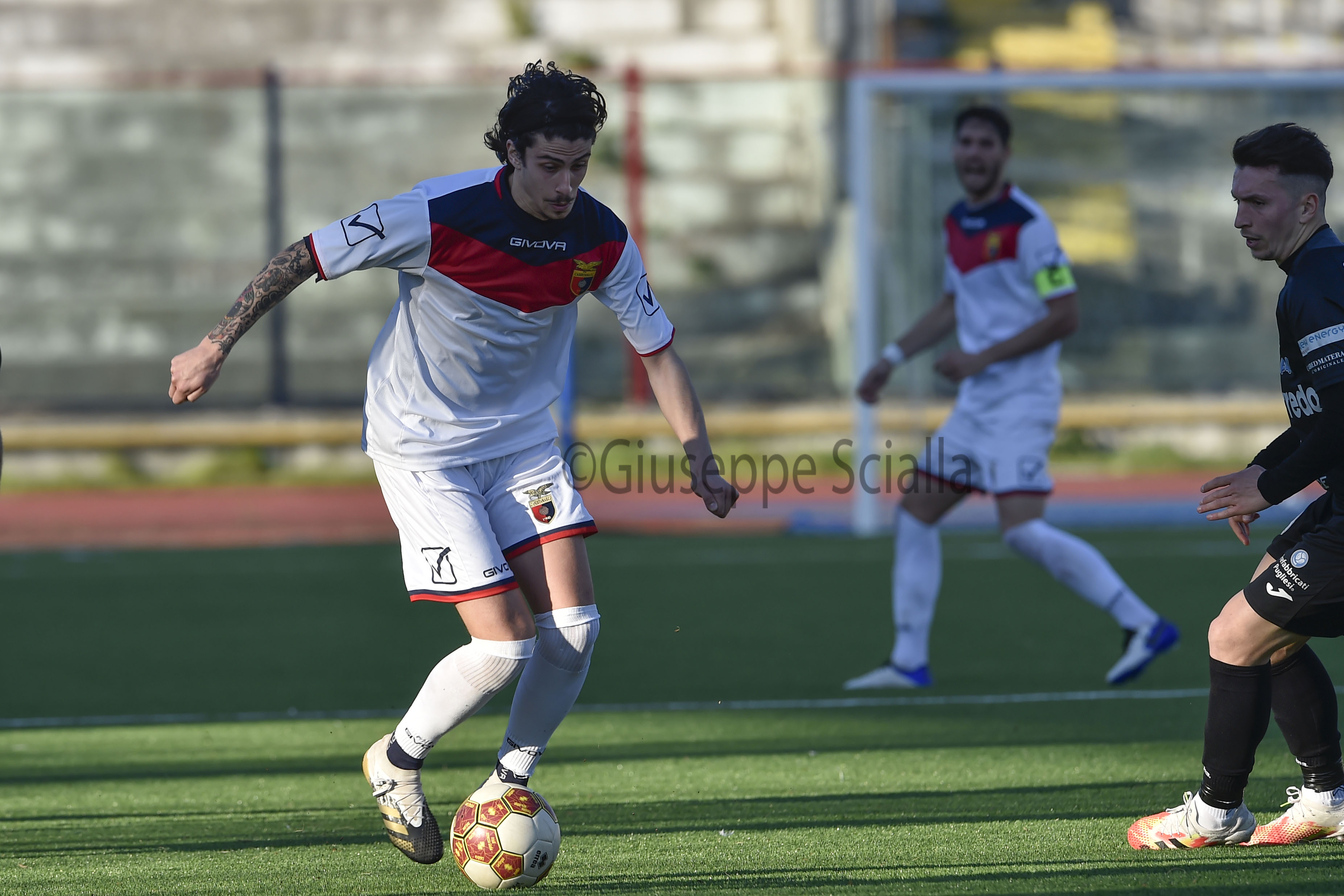 SANTORO, UN BABY DIVENUTO UOMO A CASERTA. Per l’ex Napoli a 21 anni già quasi 100 presenze in Serie C, ma in estate…