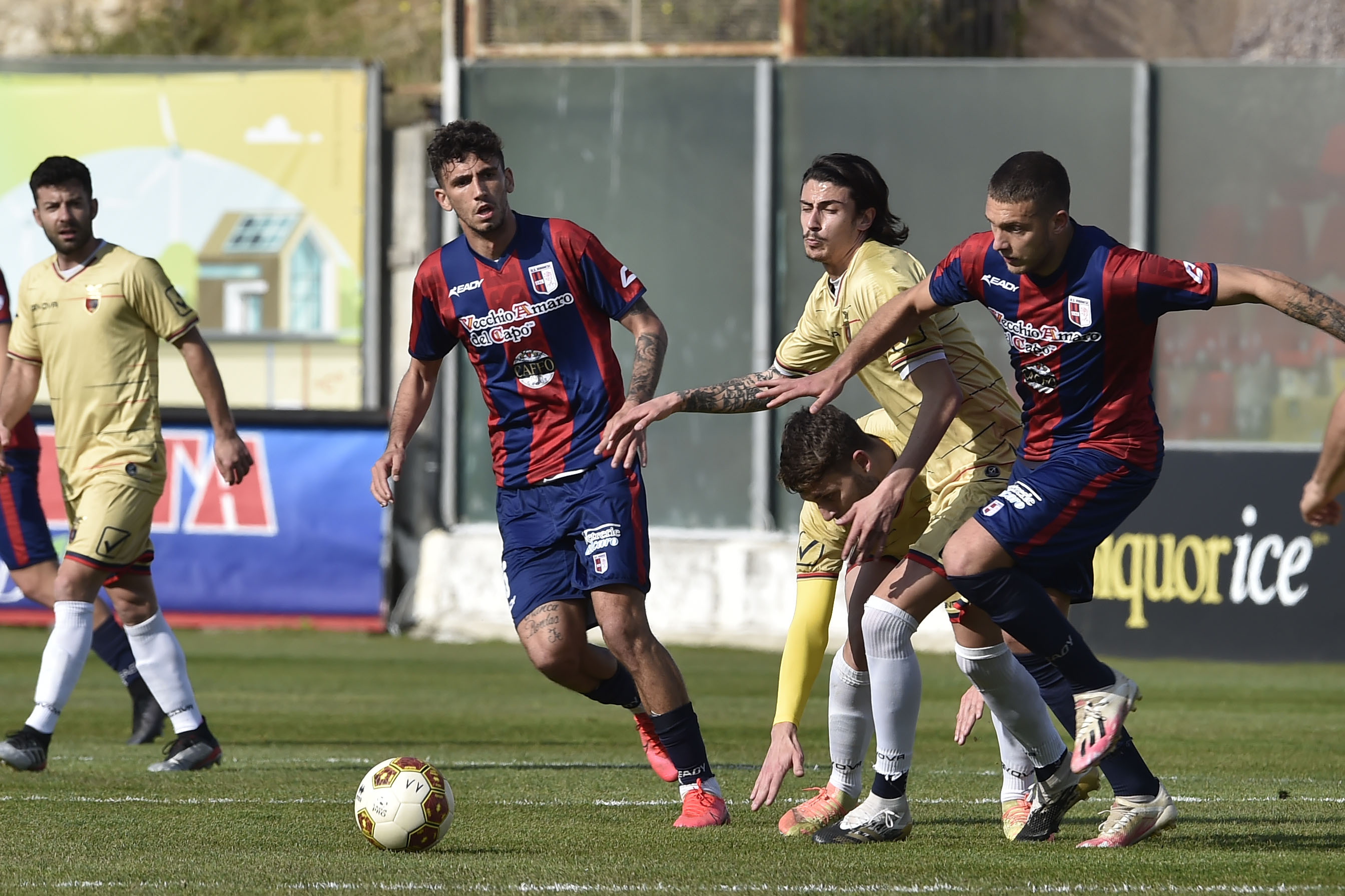 Santoro in azione a Vibo Valentia (Foto Giuseppe Scialla)