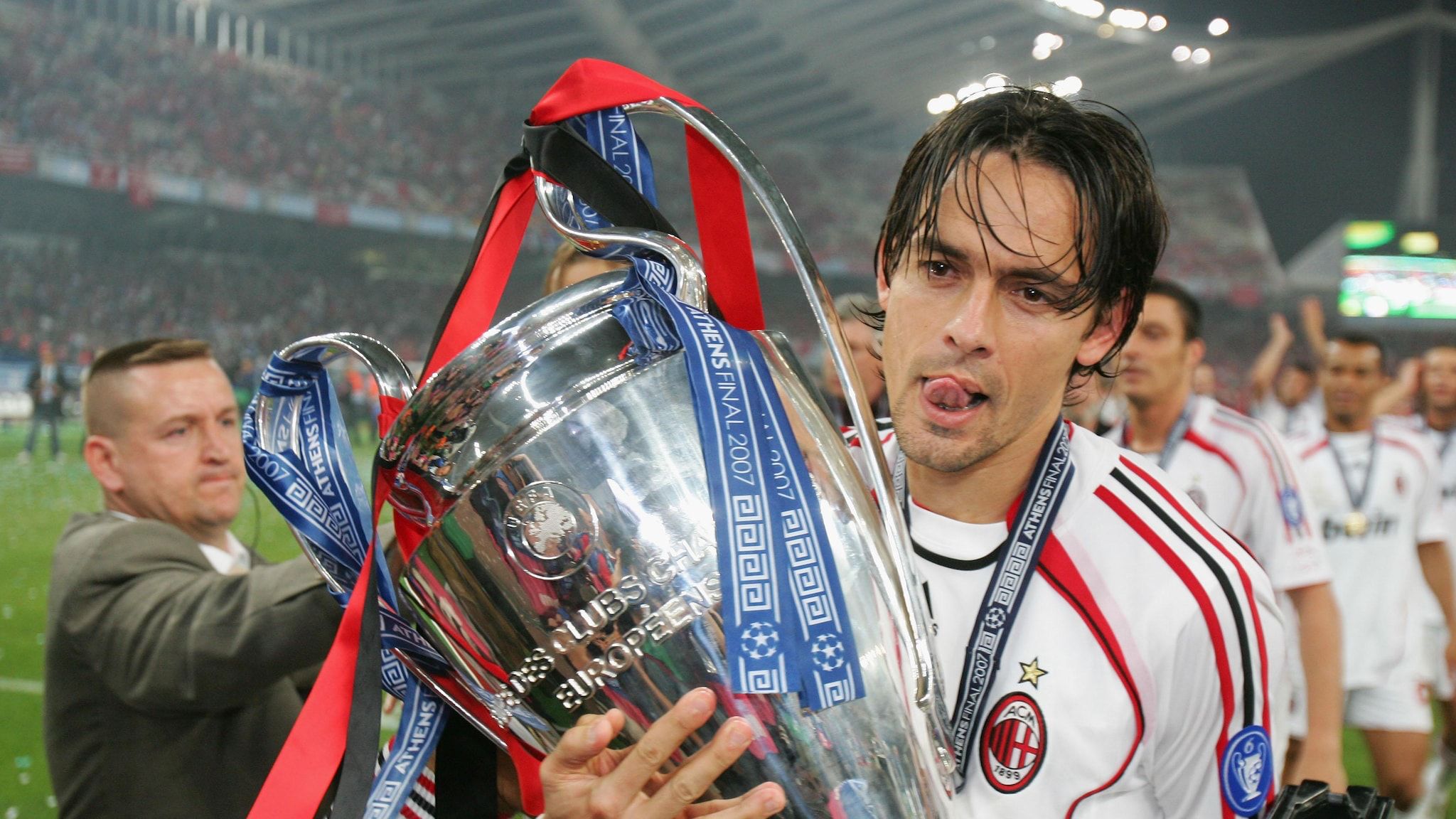 ESORDÌ CONTRO LA CASERTANA AL “PINTO”. Ha vinto tutto da calciatore, partì da Terra di Lavoro la carriera dell’allenatore del Benevento