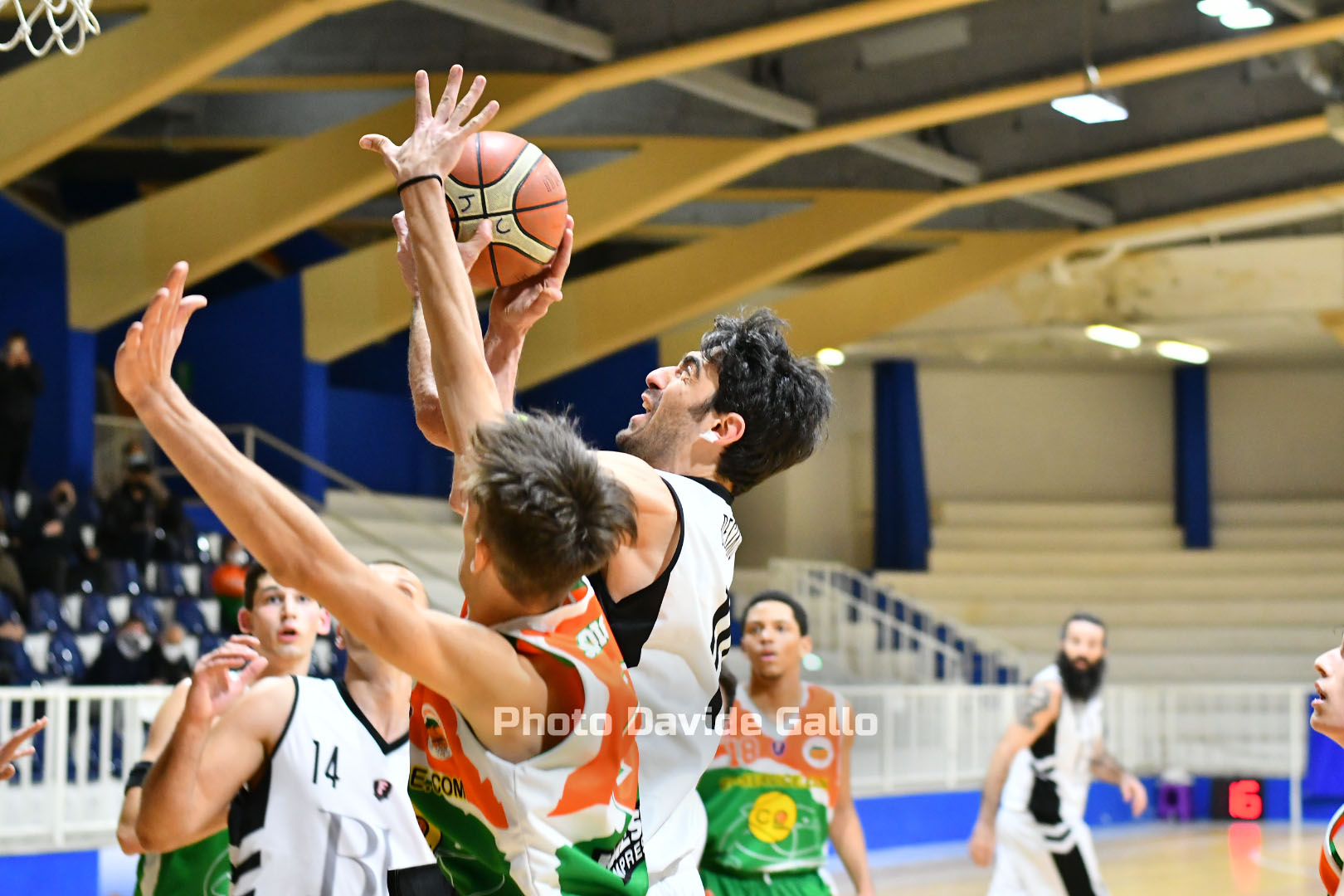 ESORDIO VINCENTE. La Juvecaserta Academy asfalta Secondigliano al debutto in C, la fotogallery del match