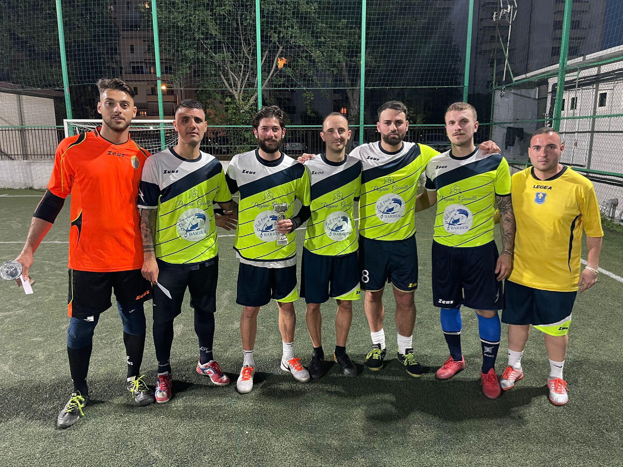 GRANDE SUCCESSO PER LA ‘PASQUARIELLO TORNEI’. Futsal Benfica vince il primo trofeo di calcio a 5, tanti applausi al debutto