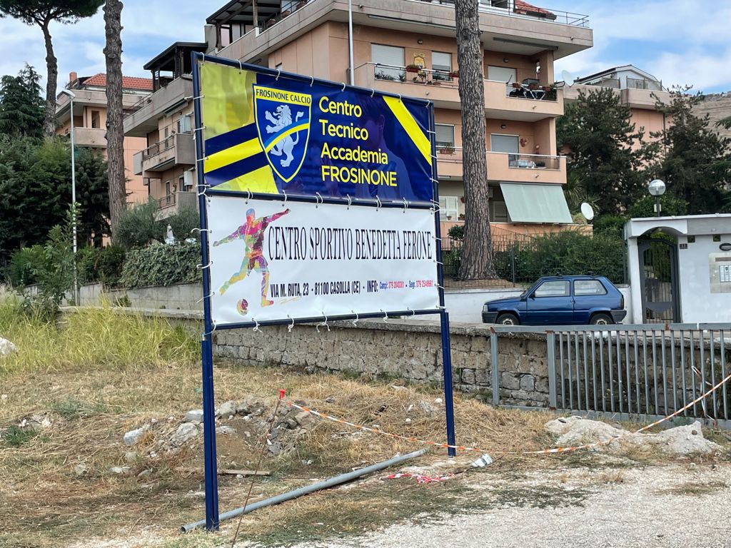 LA SCUOLA CALCIO DE LUCIA AL FERONE. I talenti casertani si allenano sotto la supervisione di Portone: “Cresciamo i campioni del futuro”