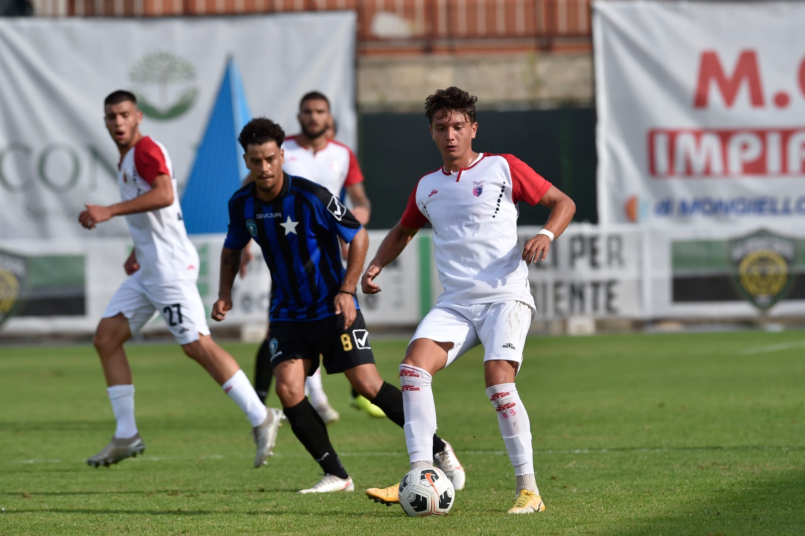 La Casertana frena ancora: senza reti la sfida col Bisceglie. Arriva il terzo pari consecutivo