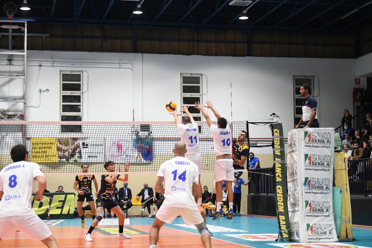 La Dist&Log Marcianise lotta come un leone ma i tre punti sono di Acicastello