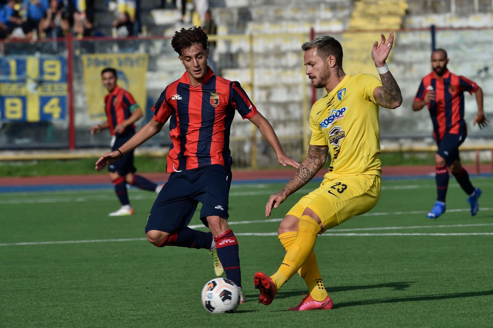 Beffa atroce per la Casertana, il Cerignola strappa un punto nel big match