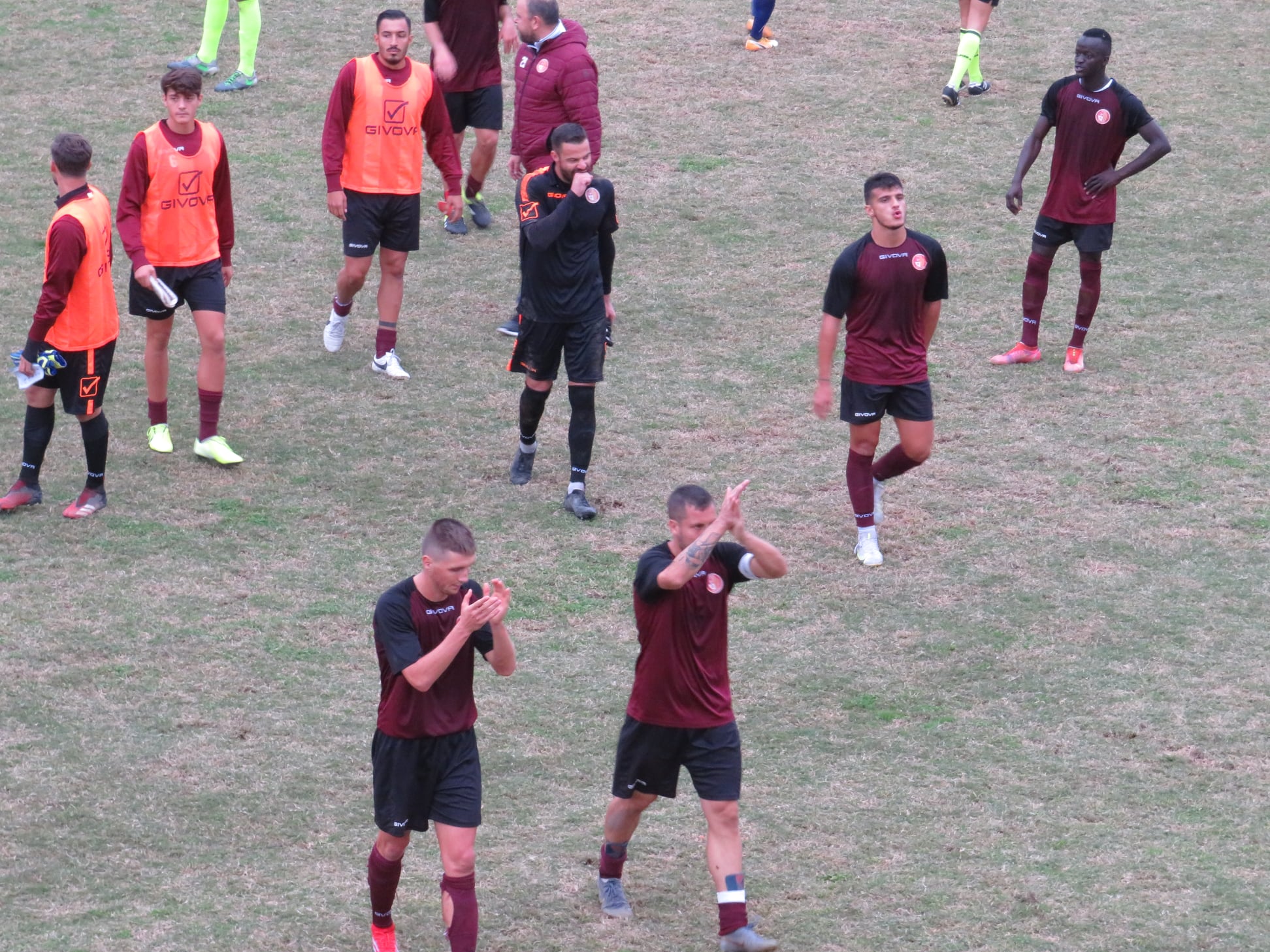 IL REAL AVERSA RIPRENDE IL PORTICI. Pari al “Bisceglia”: continua la striscia positiva granata