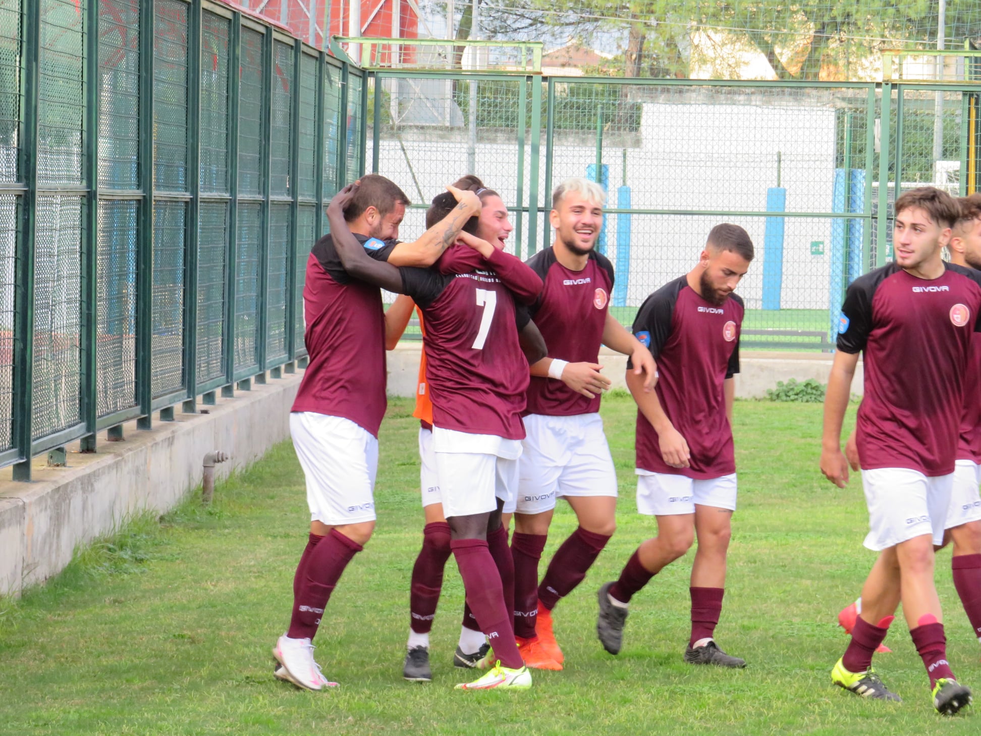 REAL AVERSA, ASTINENZA FINITA. Dopo 28 giorni nuovo successo per il piccolo ‘miracolo’ granata