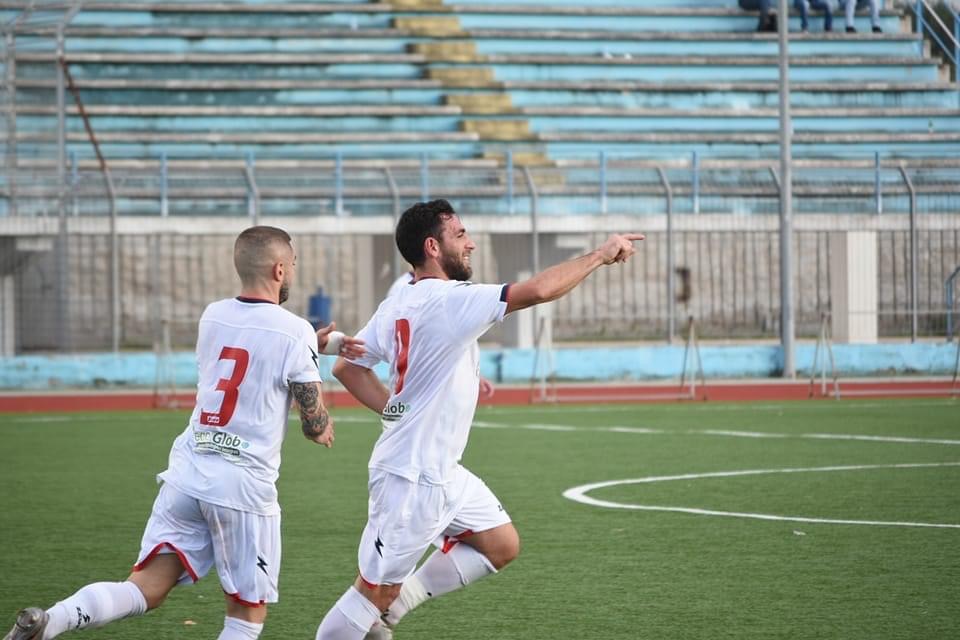 VILLA LITERNO, VITTORIA SCOPPIETTANTE CON UN SUPER ANNUNZIATA. Goal ed emozioni allo “Scalzone”, Ponte al tappeto