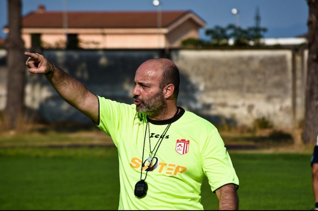 IL VILLA LITERNO È BELLO ANCHE IN COPPA. Superati di misura i cugini del Castel Volturno nell’andata dei sedicesimi