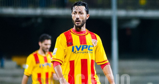 NERETO-AURORA ALTO CASERTANO, CHI VINCE SI RIALZA. Rivoluzione per gli abruzzesi, ben 17 le operazioni di mercato in settimana