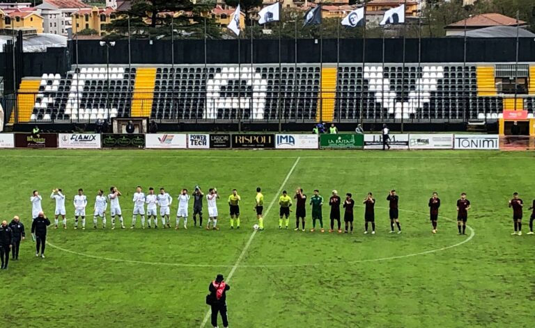 IL REAL AVERSA CADE AL “LAMBERTI”, LA CAVESE FA BOTTINO PIENO. Buona la prima di Troise per la risalita degli aquilotti