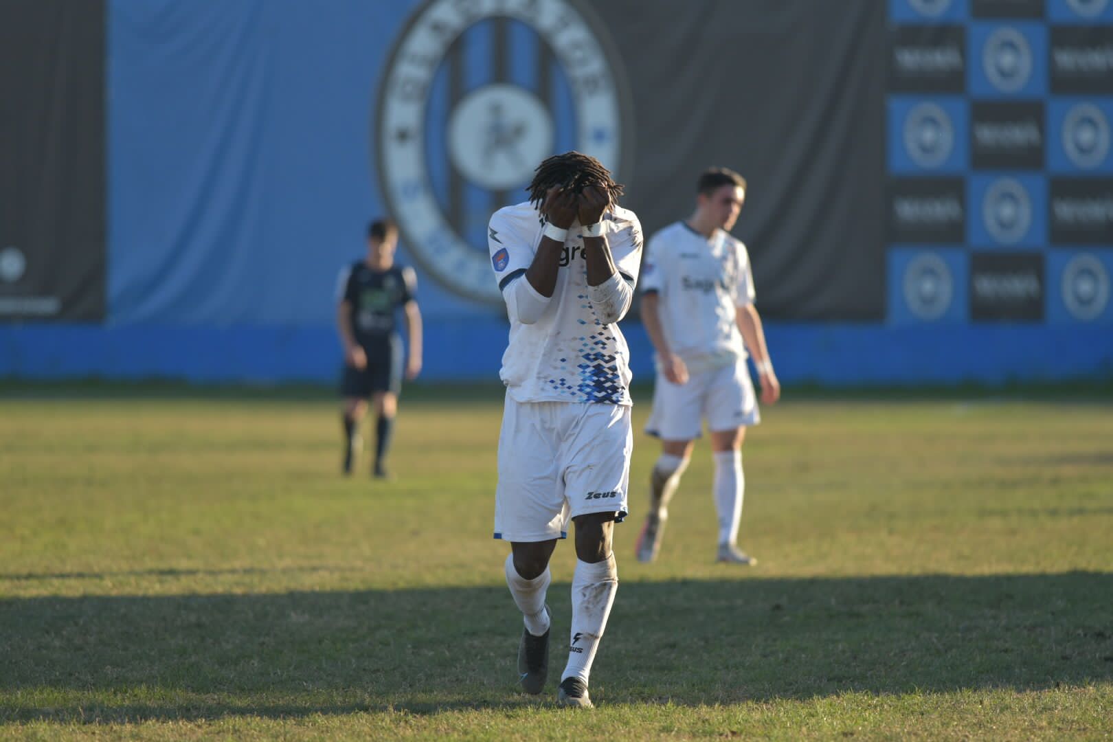 La Casertana cade ancora e crolla a -8 dalla vetta. La fotogallery dell’incontro
