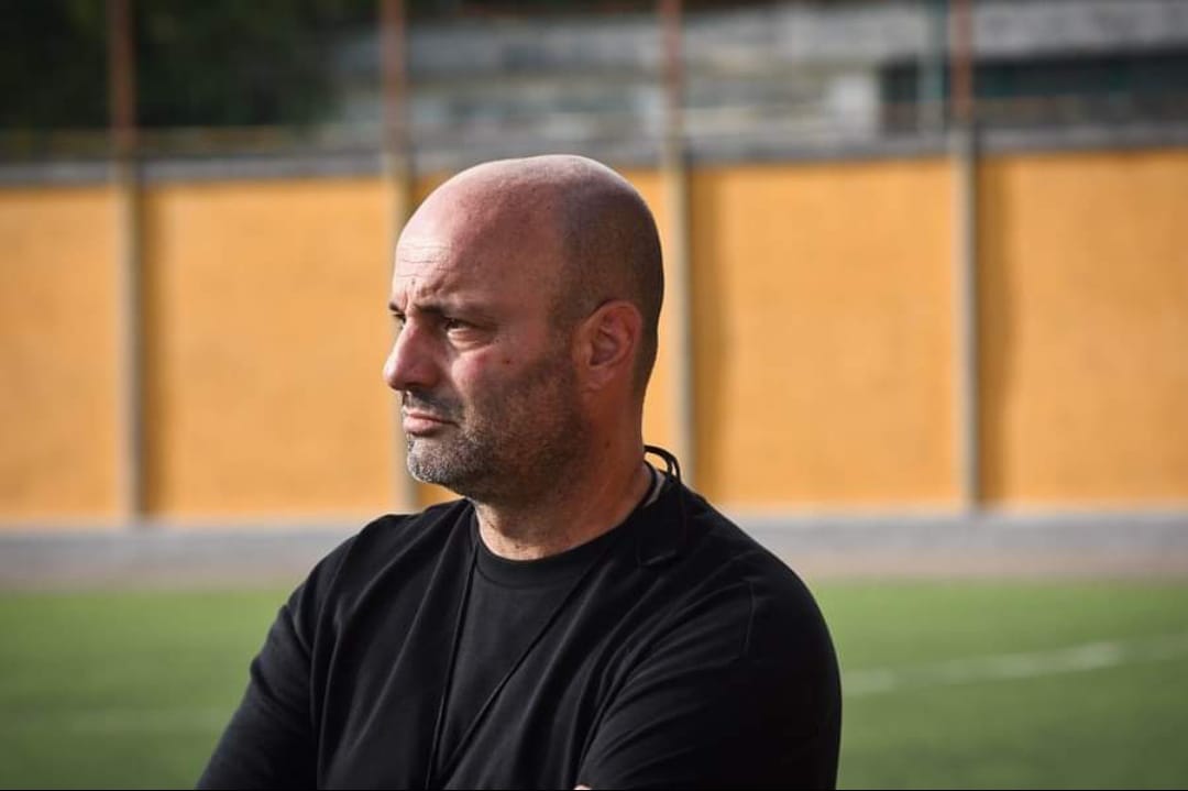 NATALE INDIGESTI A VILLA LITERNO. Si dimette l’allenatore Formicola