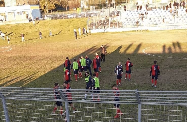 CELLOLE SENZA LIMITI. Euforia per la vittoria nel derby con i goal degli ex