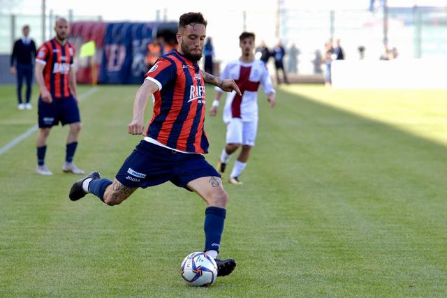 IL GLADIATOR ROVISTA IN SERIE C. Firma un terzino scuola Napoli ex Taranto e Fidelis Andria