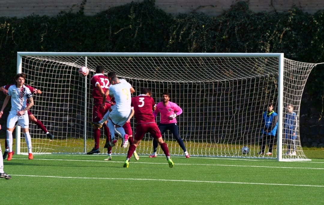 L’ERCOLANESE SALE ANCORA. Il Mondragone perde una gara scoppiettante