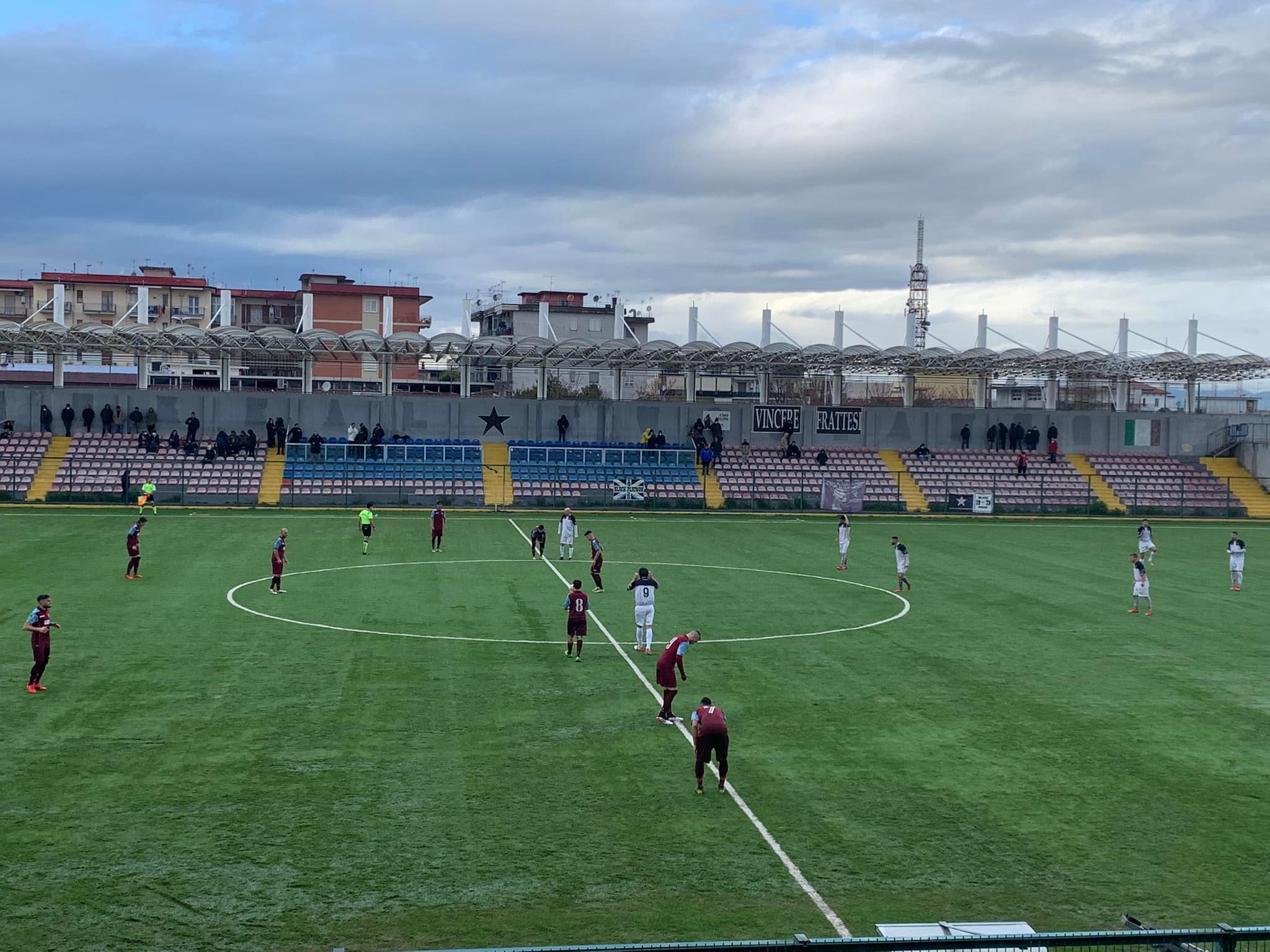 LA FRATTESE DOMA IL MONDRAGONE. Buona prestazione dei domiziani ma manca il goal