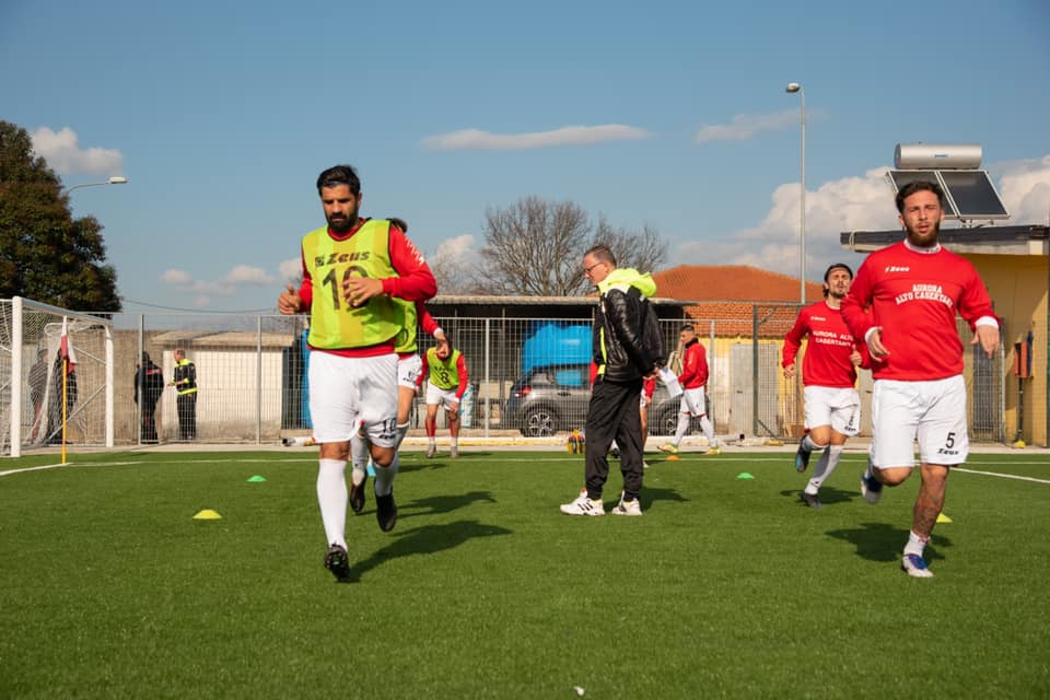 L’AURORA PRECISA. Mancino player manager e Di Costanzo svolgono il ruolo di doppio allenatore