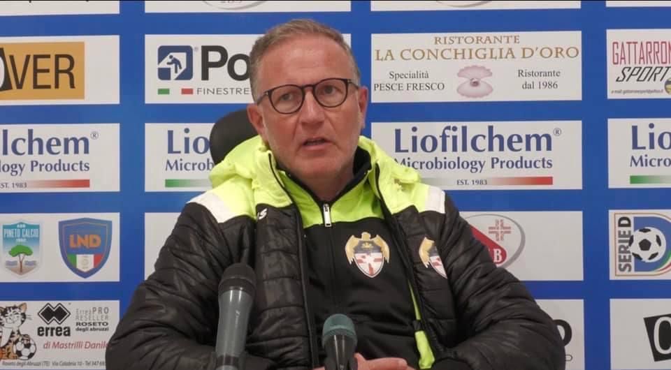 L’AURORA ONORA OGNI GARA. Di Costanzo: “Sconfitta immeritata a Pineto. Daremo la vita fin quando la matematica…