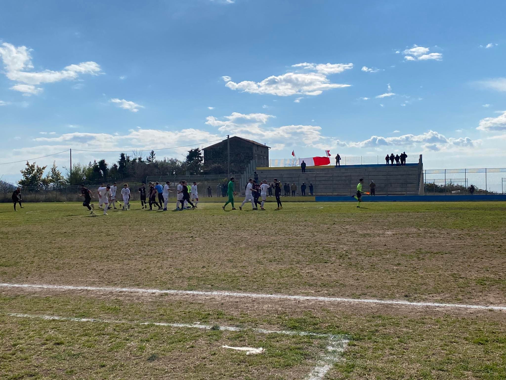 SESSANA, IL CUORE NON BASTA. Gialloblù sfortunati contro la capolista Villa Literno