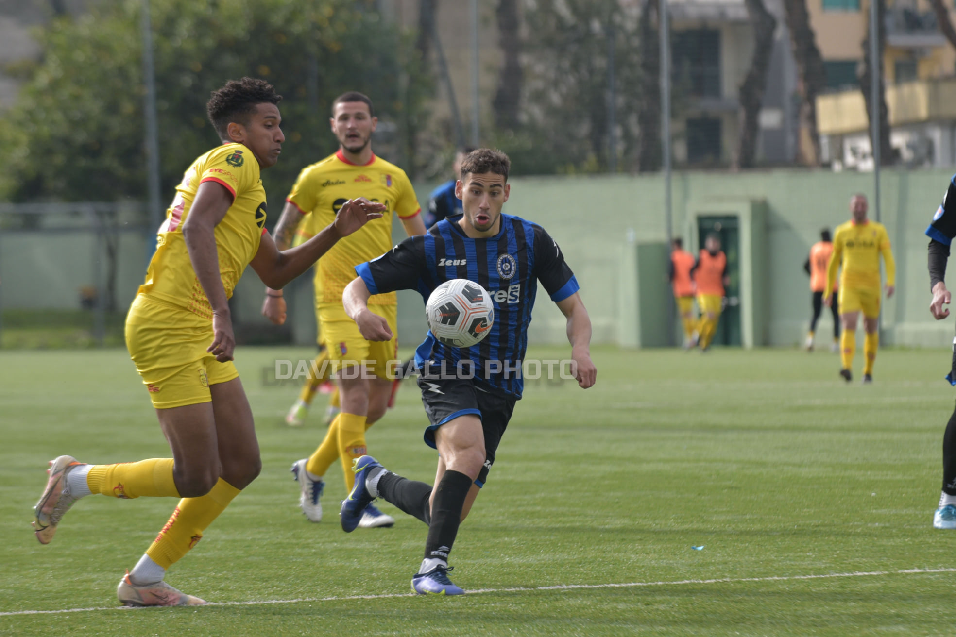 GLADIATOR, MATTIOLO SI SBLOCCA. Primo goal tra i grandi per l’ex Bologna: “Rialziamoci col Giugliano. A Cerignola siamo usciti a testa alta”.