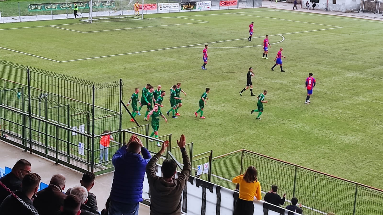 MATESE, LA VITTORIA SFUMA AL FOTOFINISH. Il Notaresco pareggia nel finale e si conferma bestia nera dei lupi