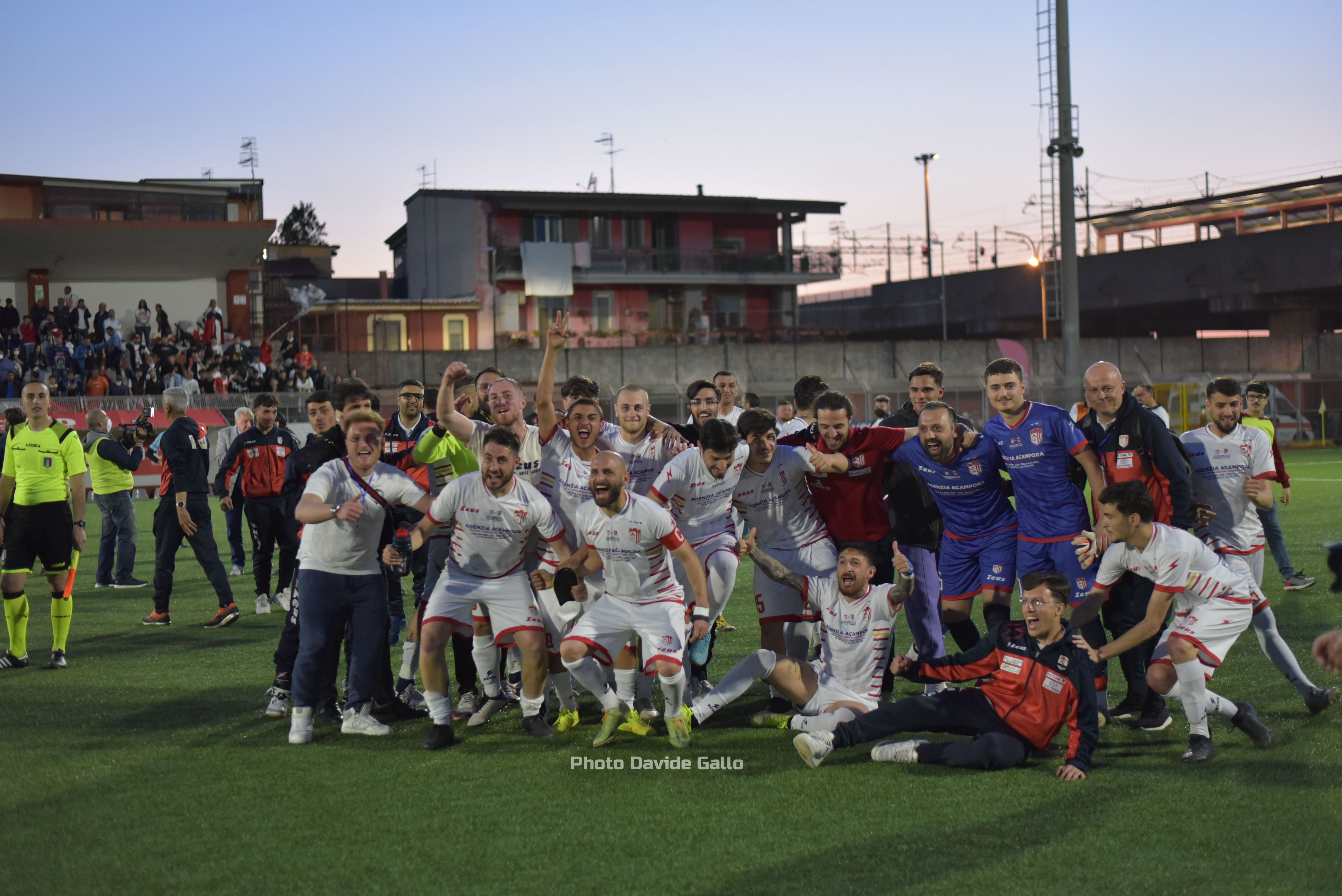 Il Villa Literno alza al cielo la Coppa Campania: ecco la fotogallery dello storico trionfo biancorosso