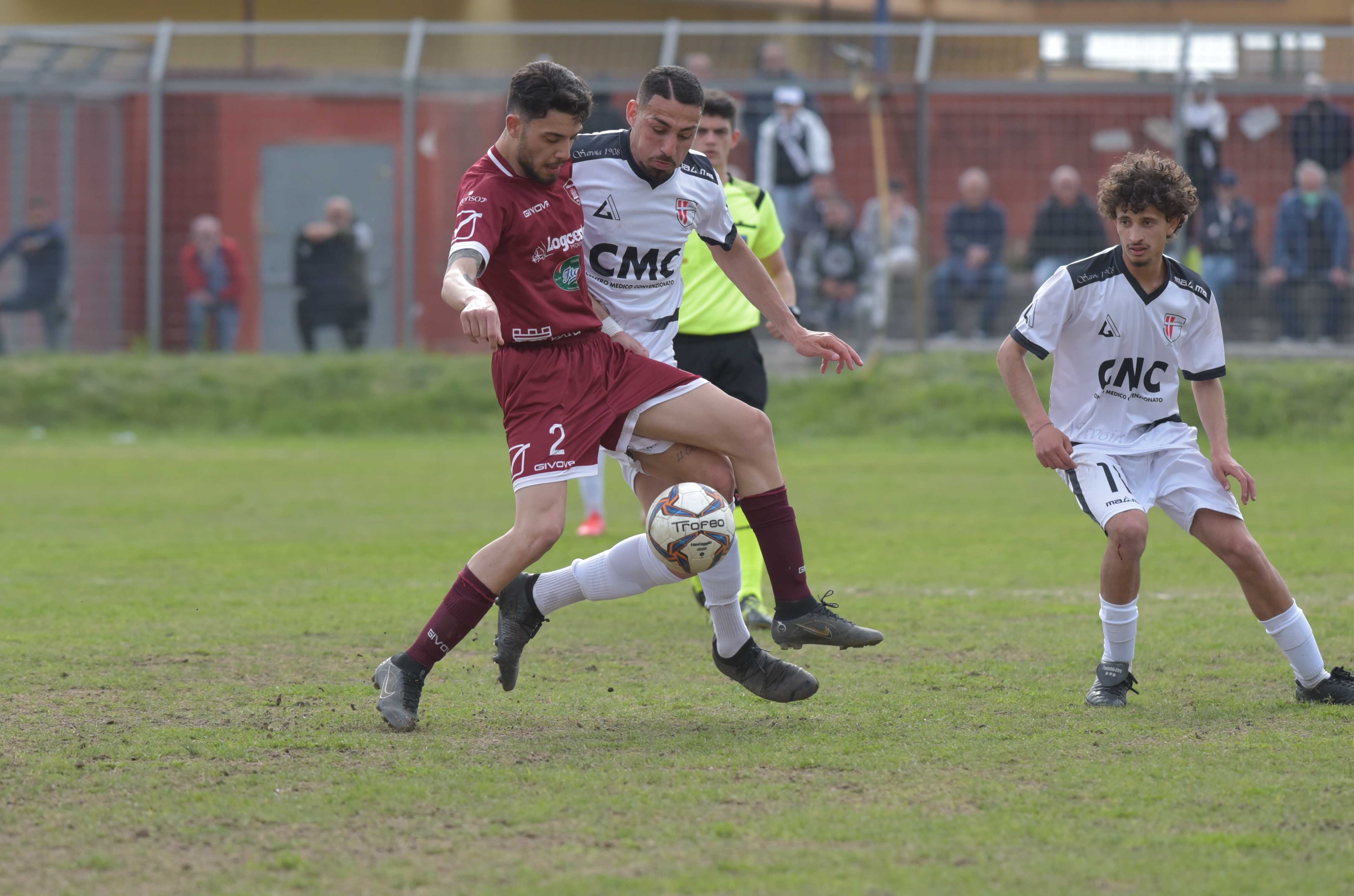 A 90′ DALLA FINE. La Maddalonese insegue la salvezza sull’isola, Viscovo: “Col Forio come uno spareggio, sarà una battaglia”